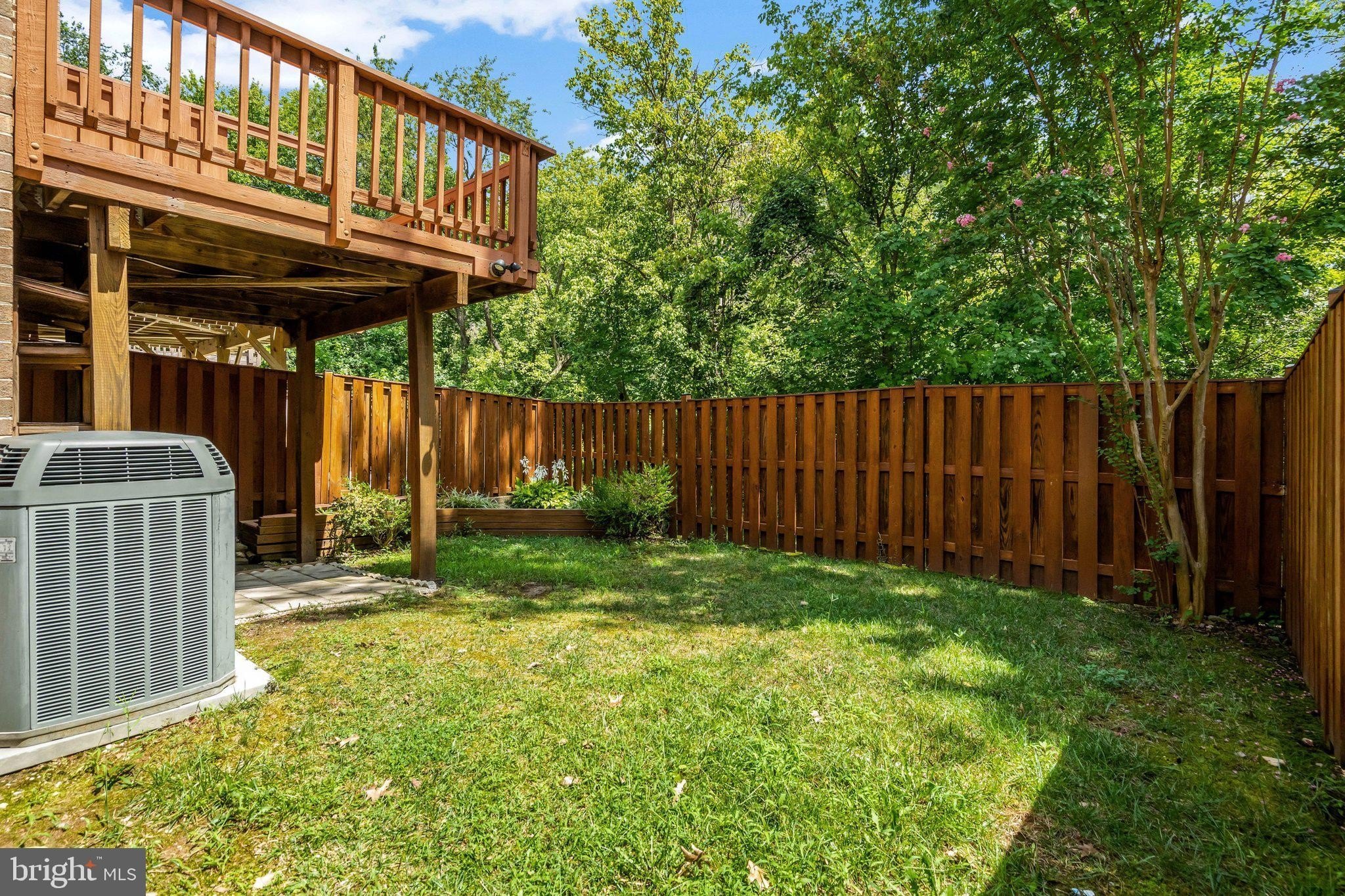 5964 Norham Dr – photo 3