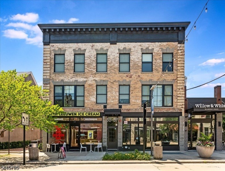 35 Main St #3B – photo 2