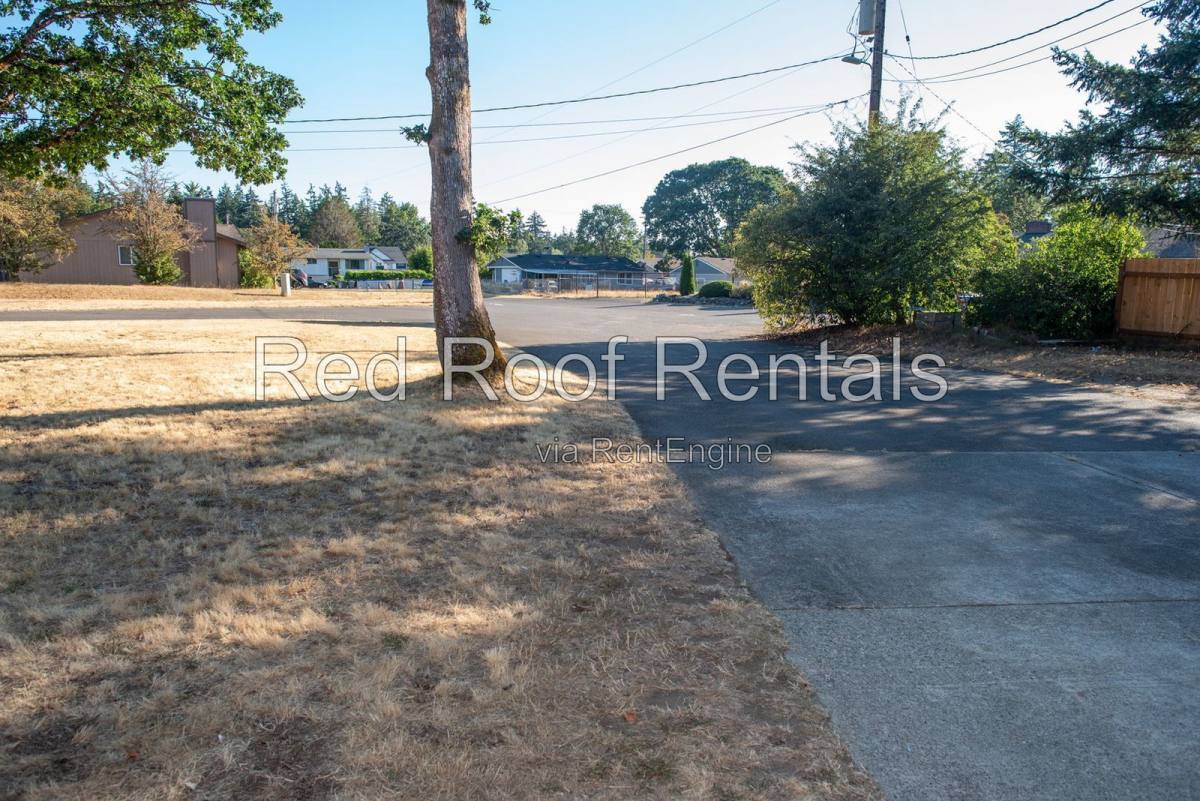 13209 7th Ave Ct E – photo 4
