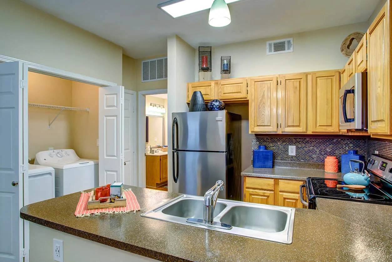 Pavilions at Northshore Apartment Homes – photo 5