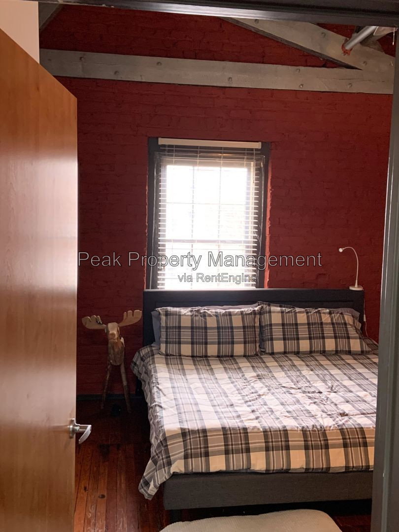 5 W Marshall St unit 302 – photo 4