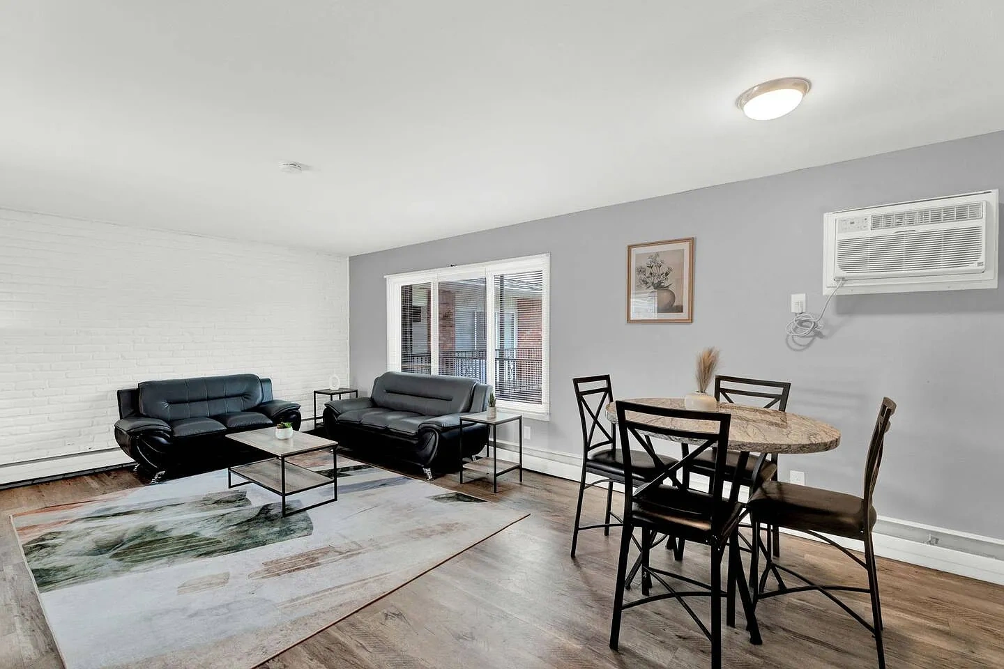 Ava Sterling Apartments – photo 5
