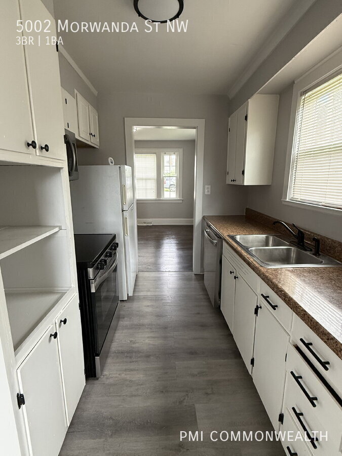 5002 Morwanda St NW – photo 4