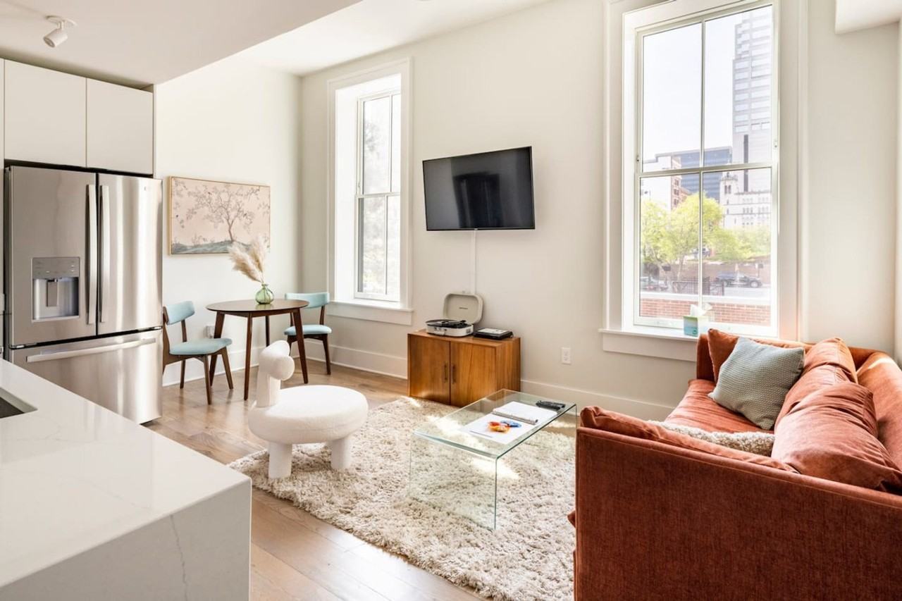 31 E Court St unit 1543071P – photo 1