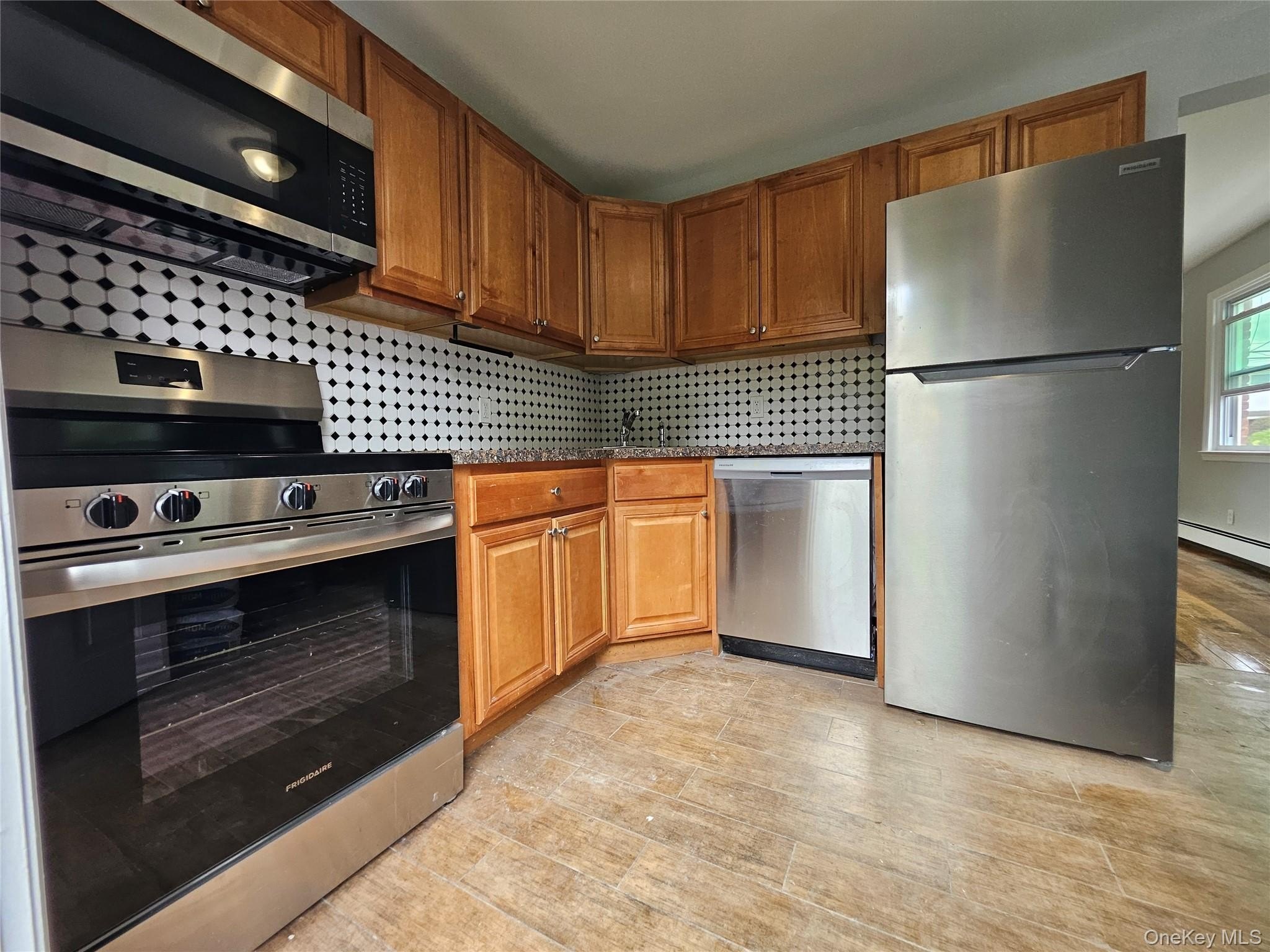 1571 Powers Ave – photo 1