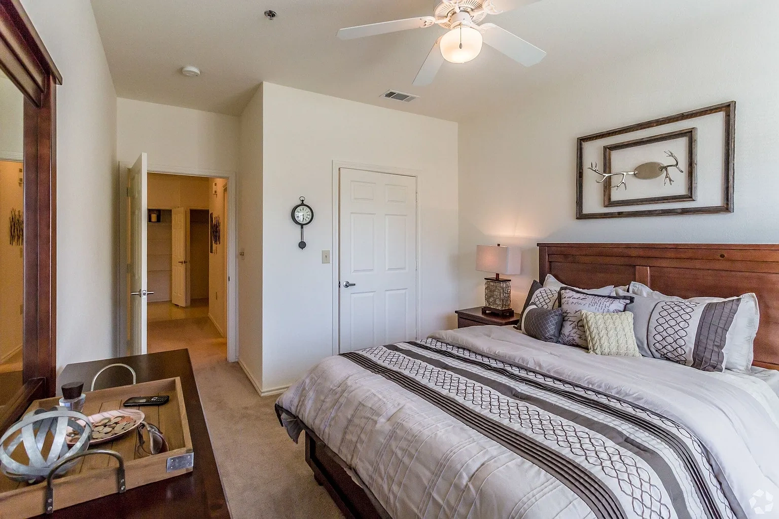 Foothills Apartments – photo 1