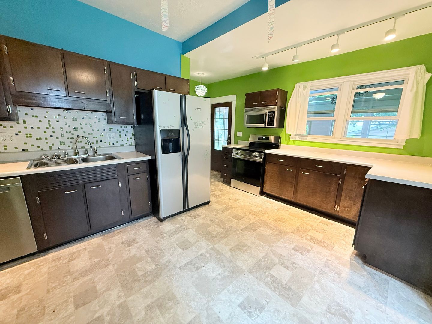 906 N Evans St – photo 3