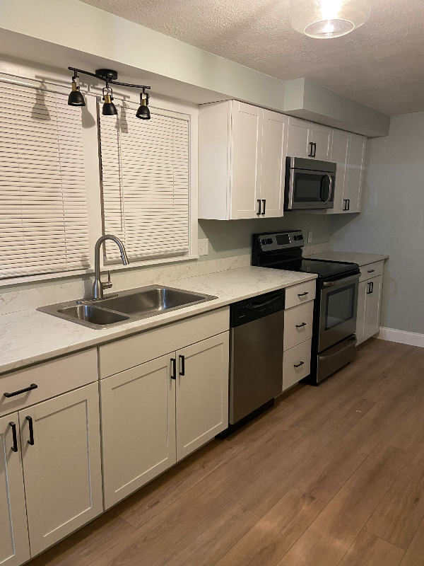 610 Carnahan Ave – photo 1