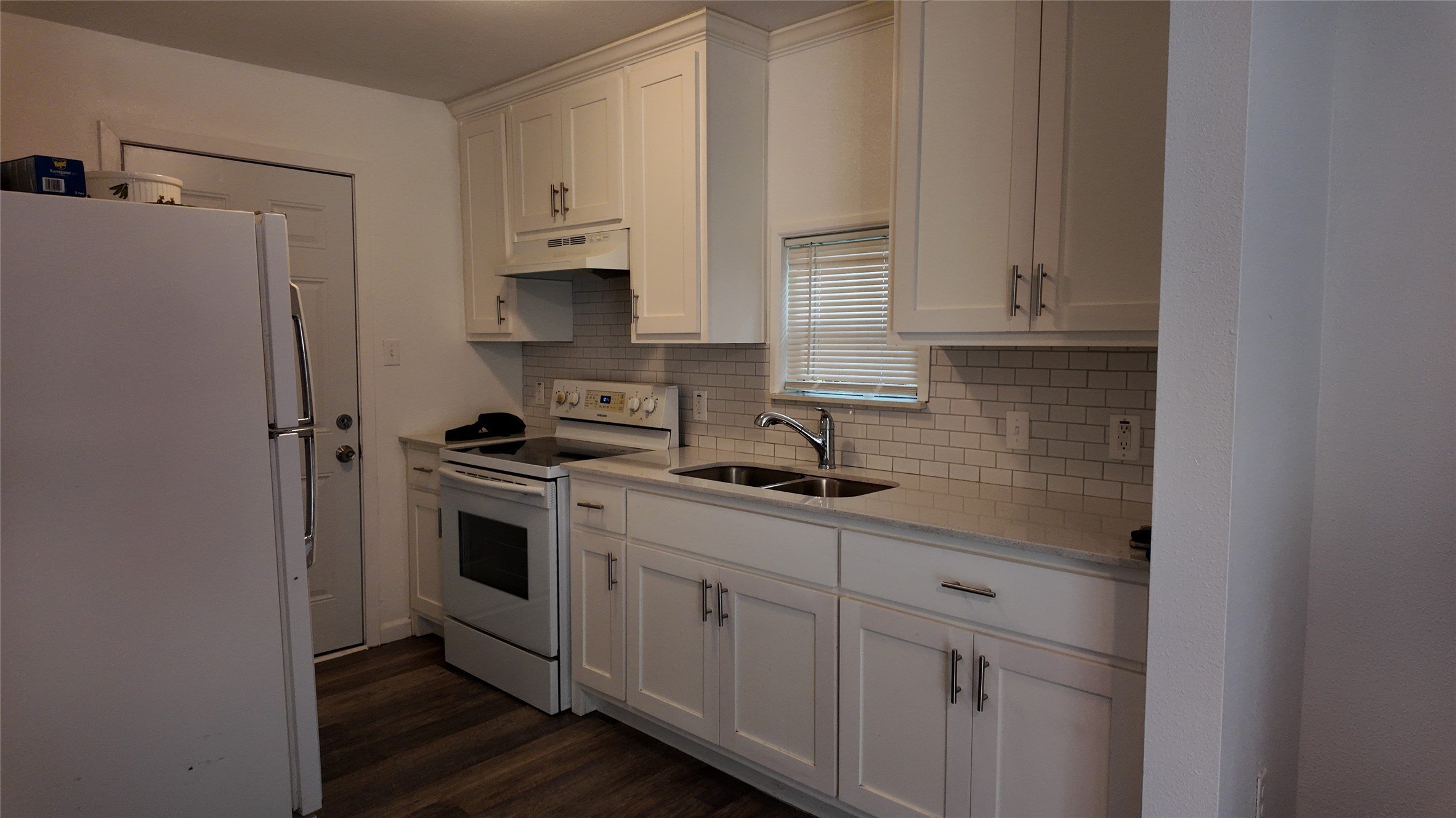 1001 E Park Ave – photo 5