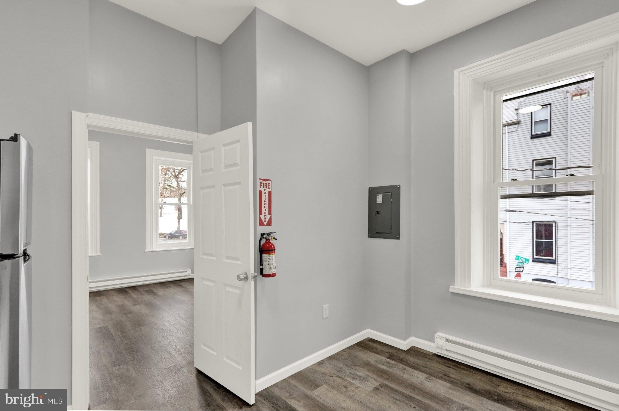 1156 Franklin St #4 – photo 4