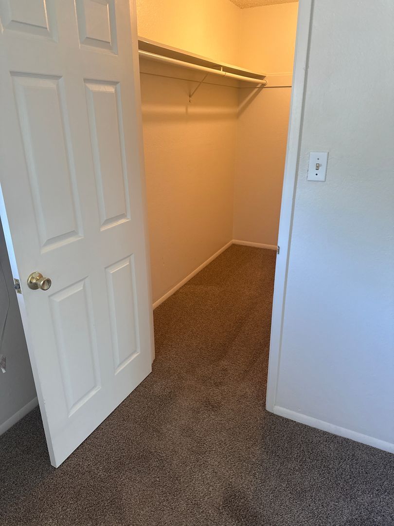 314 N Cloverdale Blvd unit # 5 – photo 5
