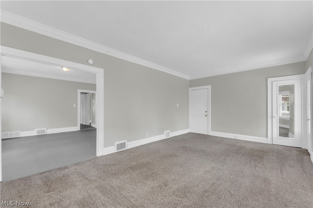 3652 E 153rd St unit 2/UP – photo 3