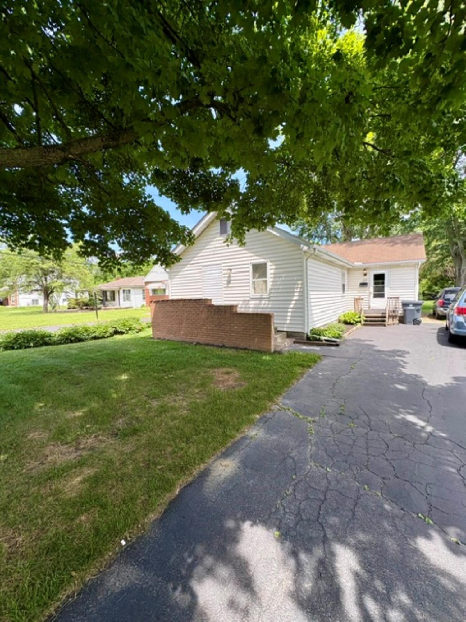 526 Collingwood Ave – photo 2