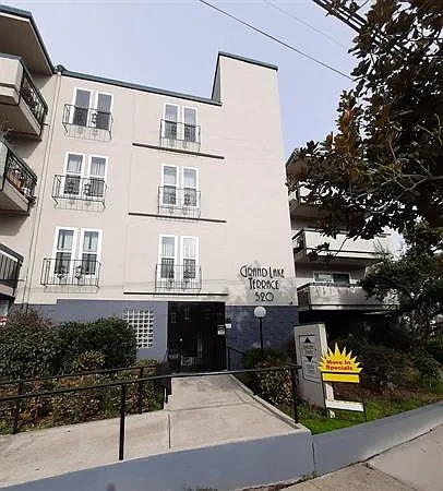 520 Van Buren Avenue – photo 2