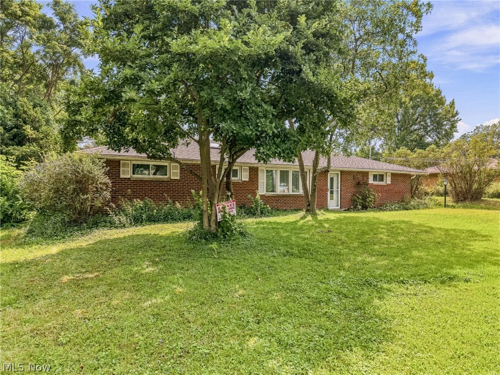 1428 Laurel Dr – photo 1