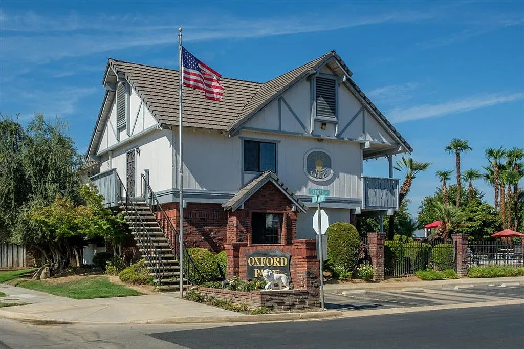 Oxford Park Apartments – photo 2