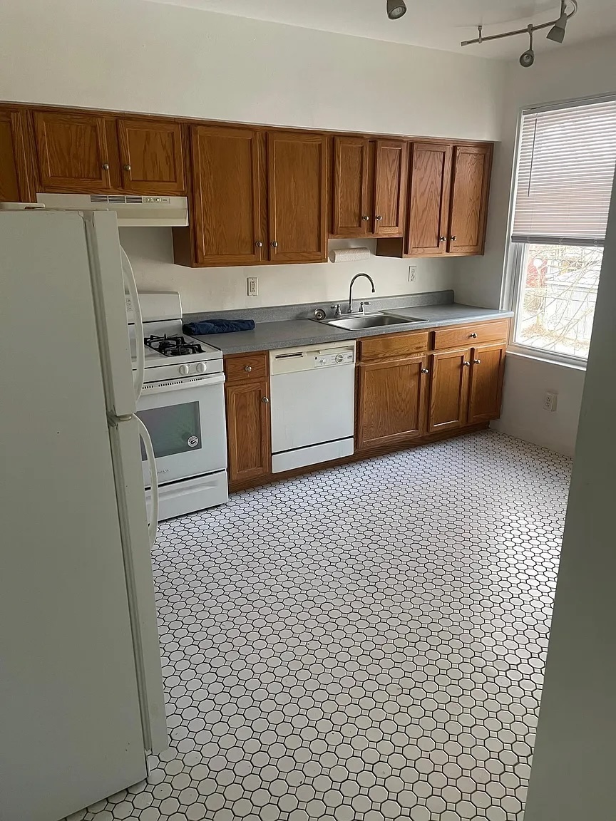 5435 Jackson St unit 3 – photo 3