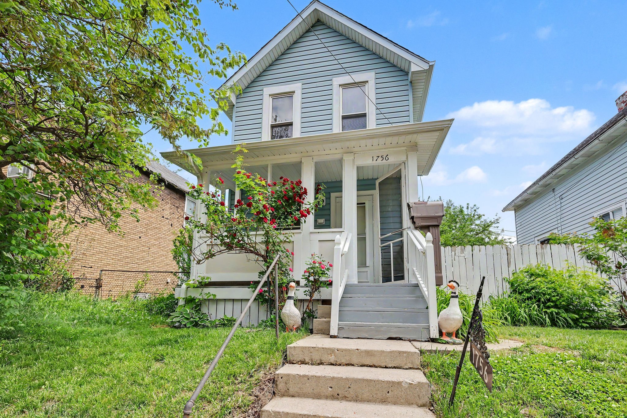 1756 Bruck St – photo 2
