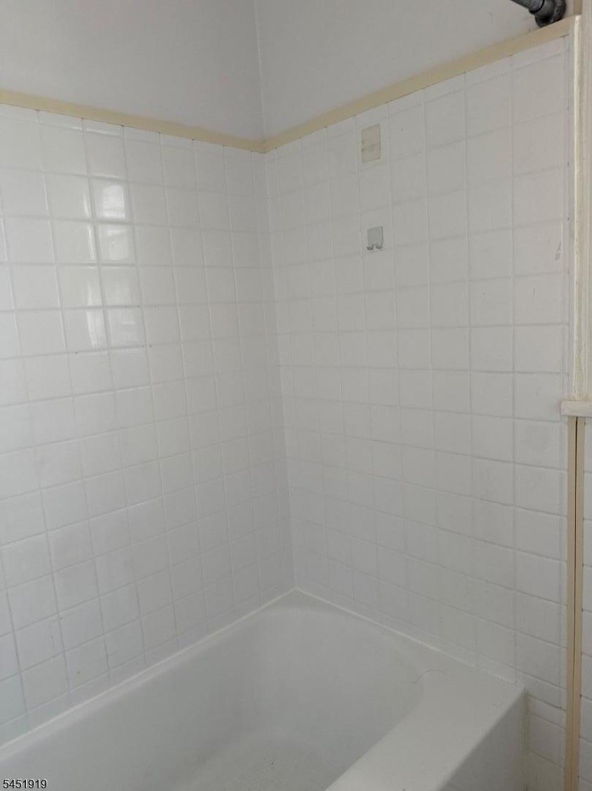 396 Union Ave – photo 4
