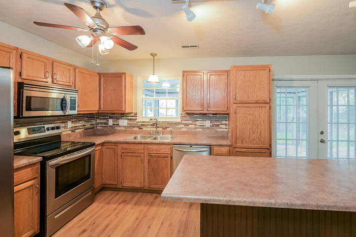 6460 Calloway Ct – photo 4