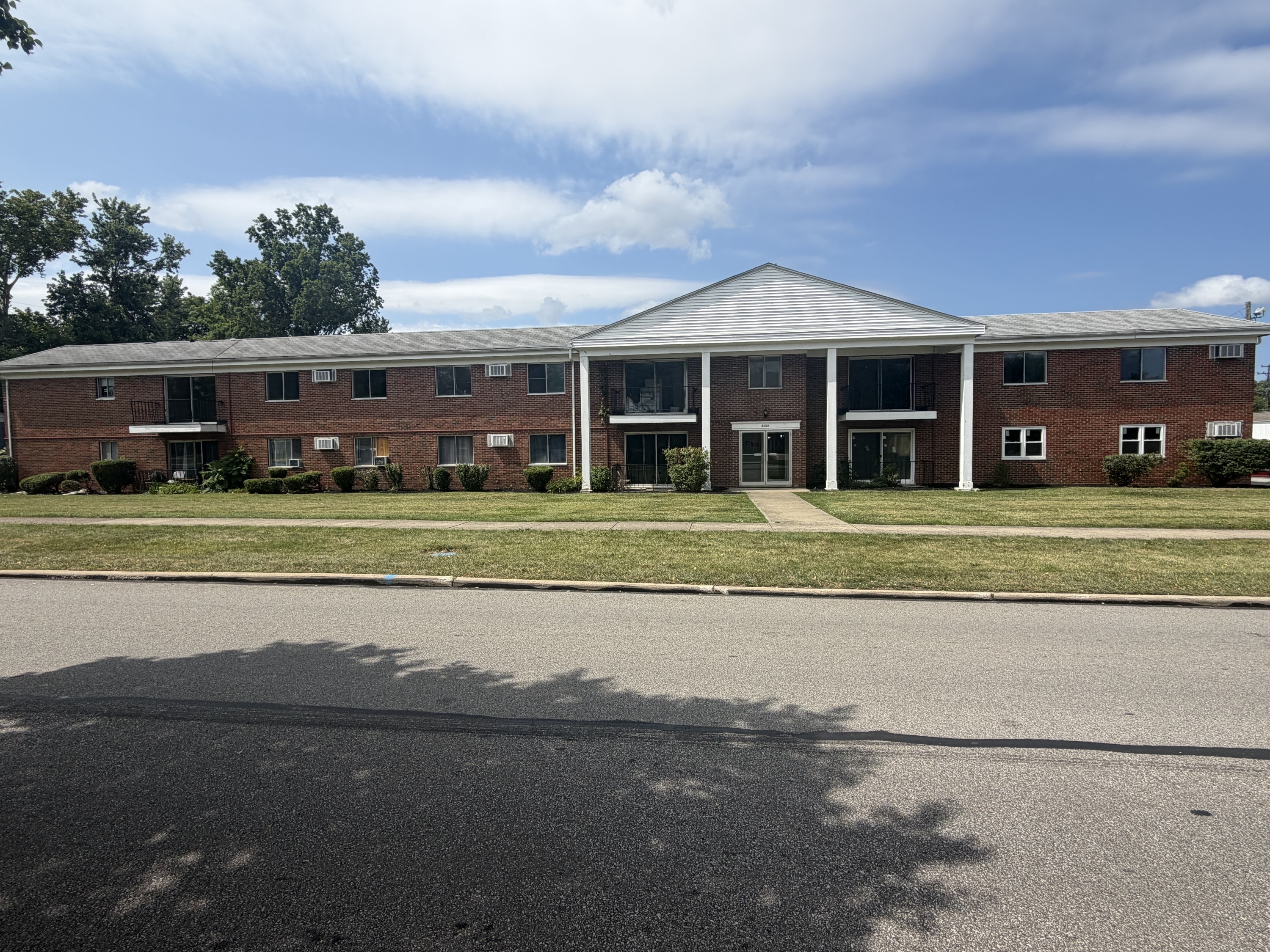 6400 Kingsdale Blvd unit 201 – photo 1