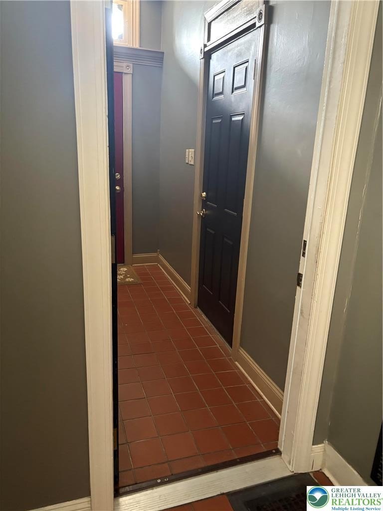 21 E North St #2ND – photo 3