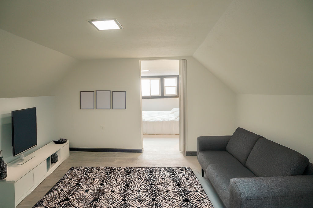 3611 E 147th St – photo 3