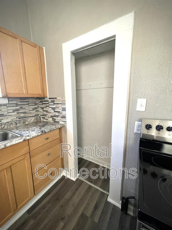 300 N Bentley St – photo 5