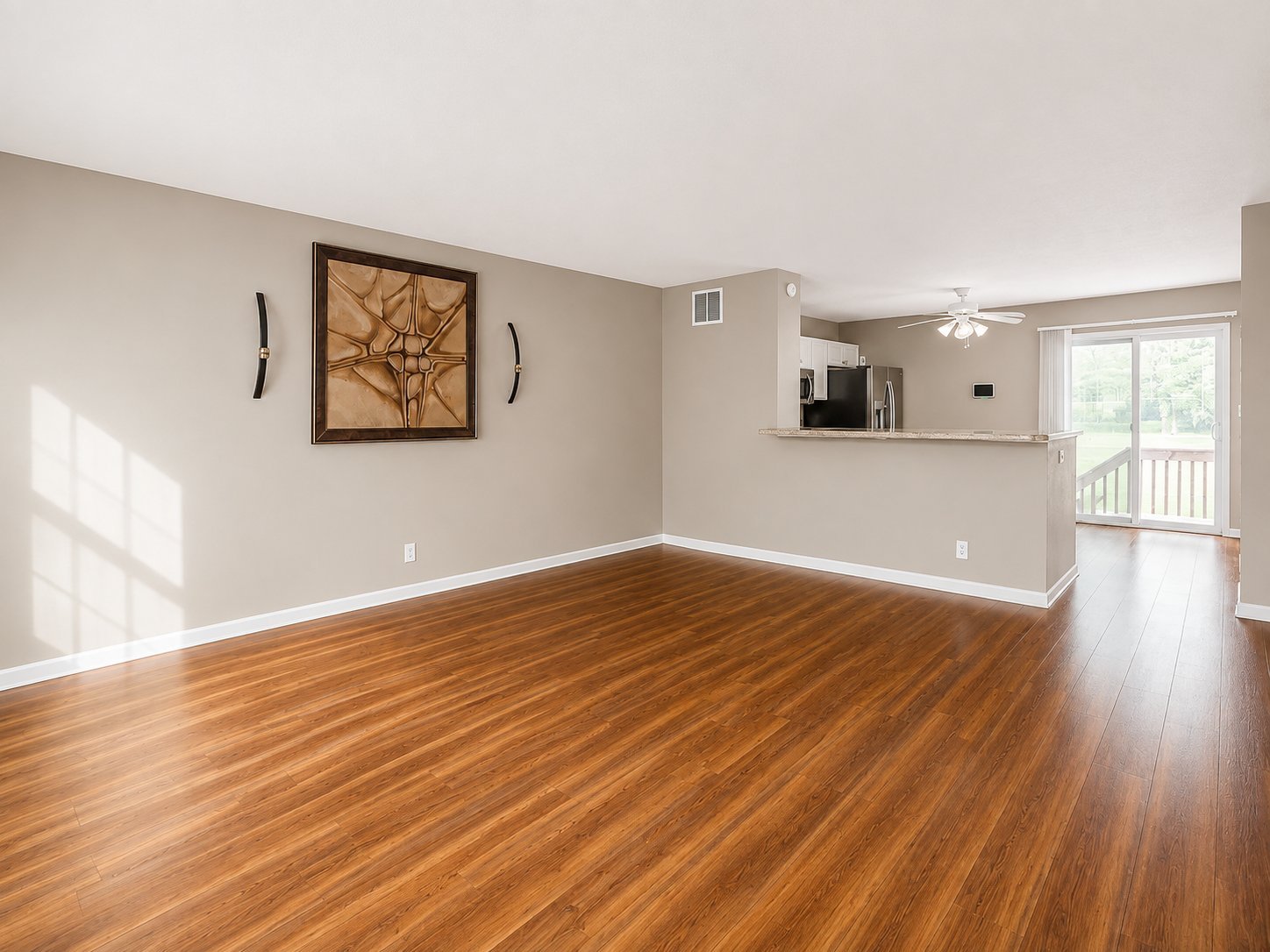 593 Lazelle Rd – photo 4