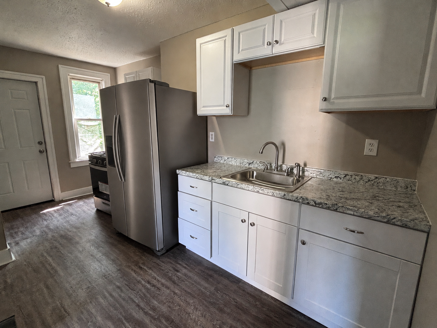 236 Ontario St – photo 3