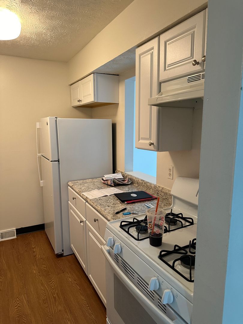 101 Lemans Dr unit 5 – photo 4