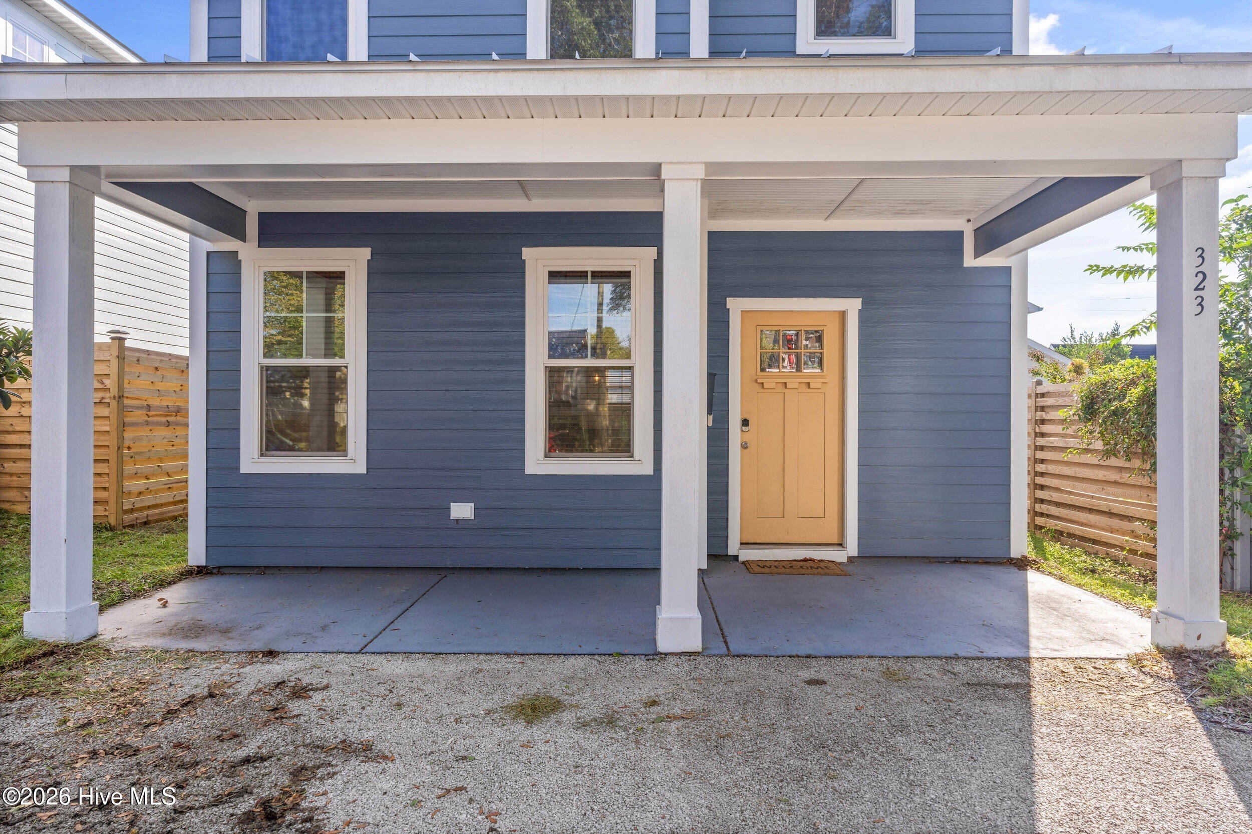 323 Wilson St – photo 4
