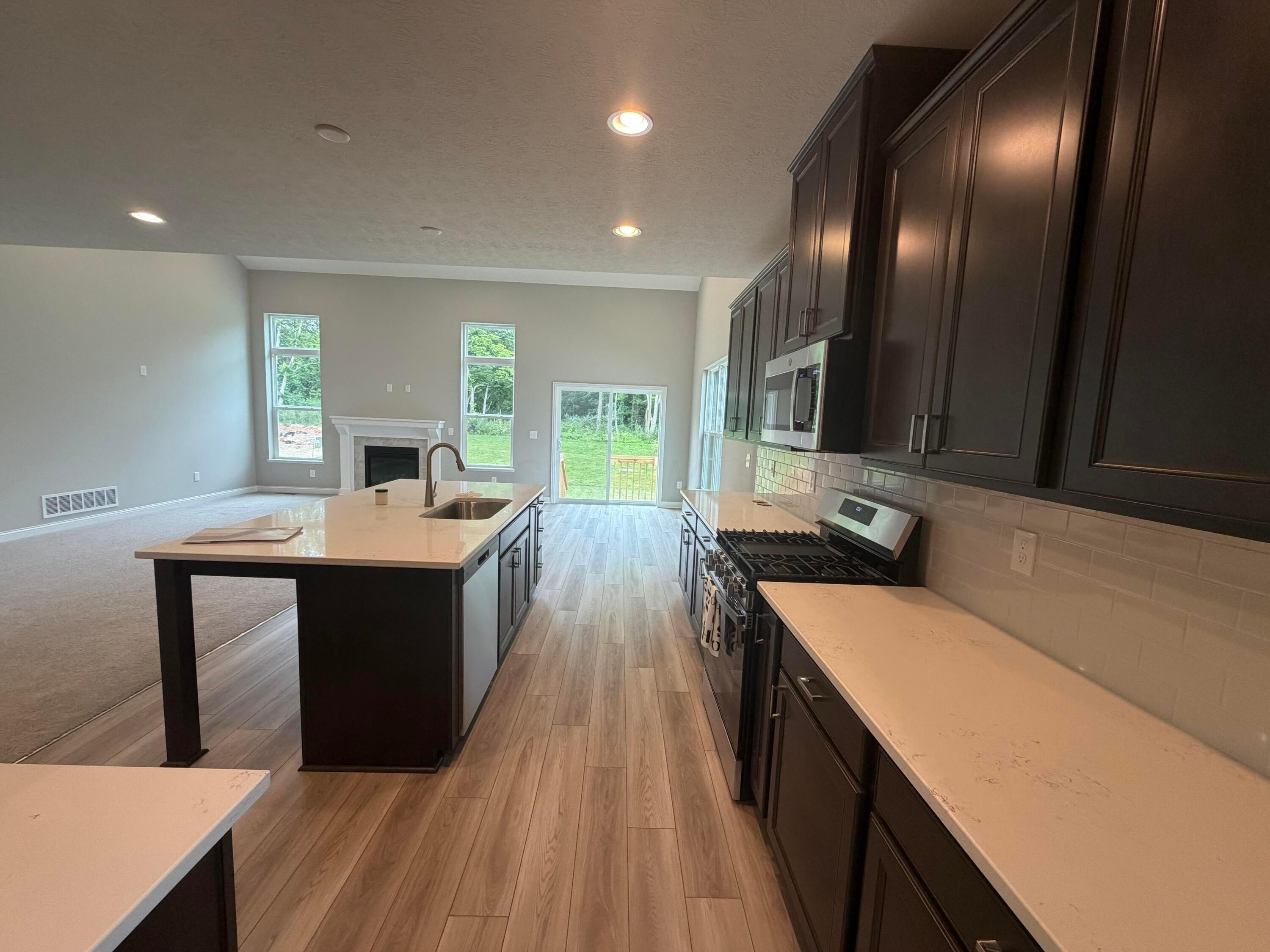 9630 Lennon Ln – photo 4