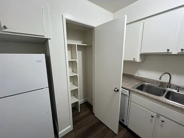 Bullard Garden Apartments – photo 4