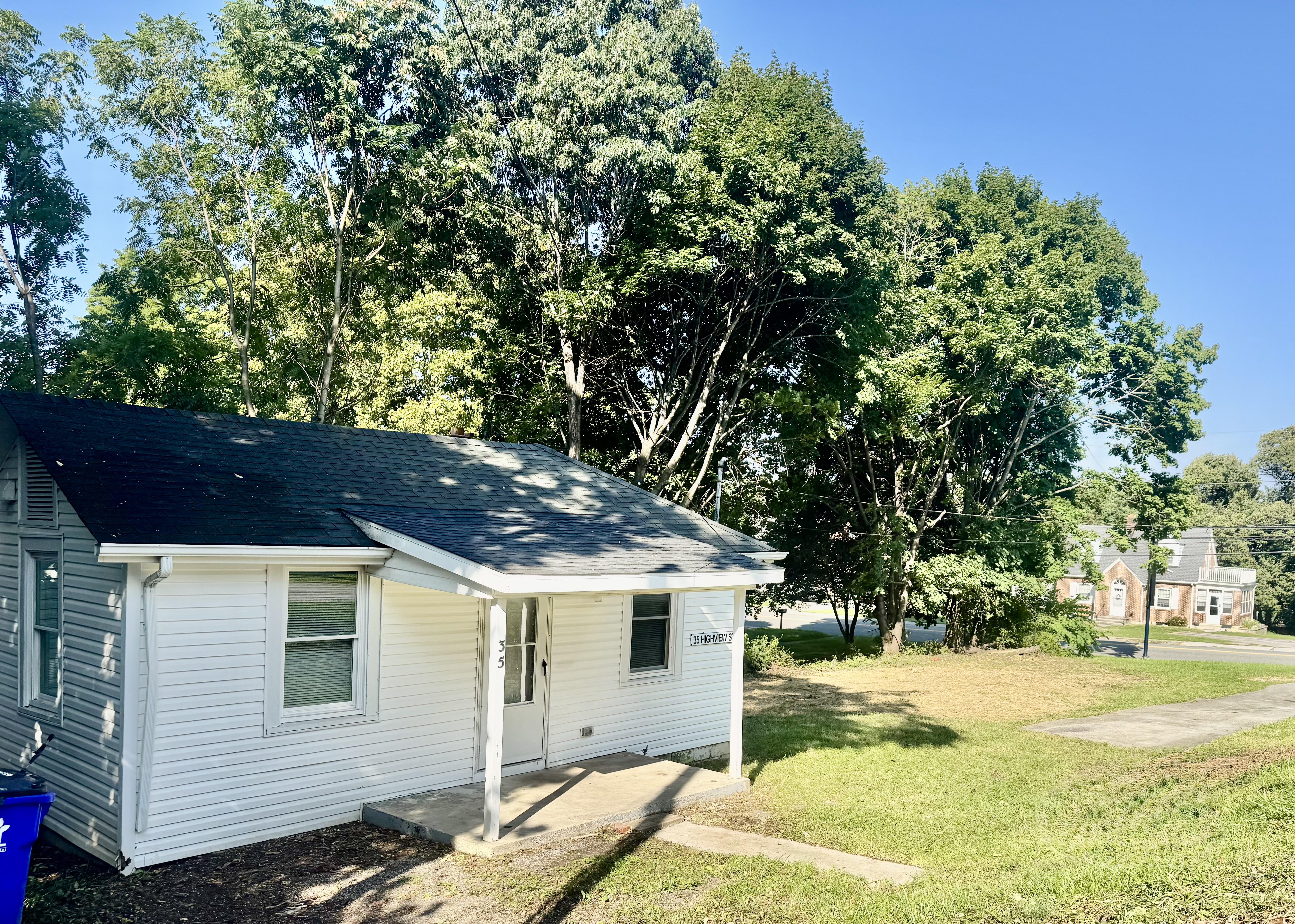 35 Highview St SW – photo 1