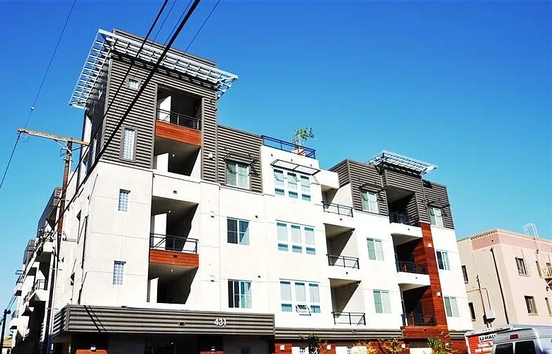 Bella Mare 6th street – photo 2