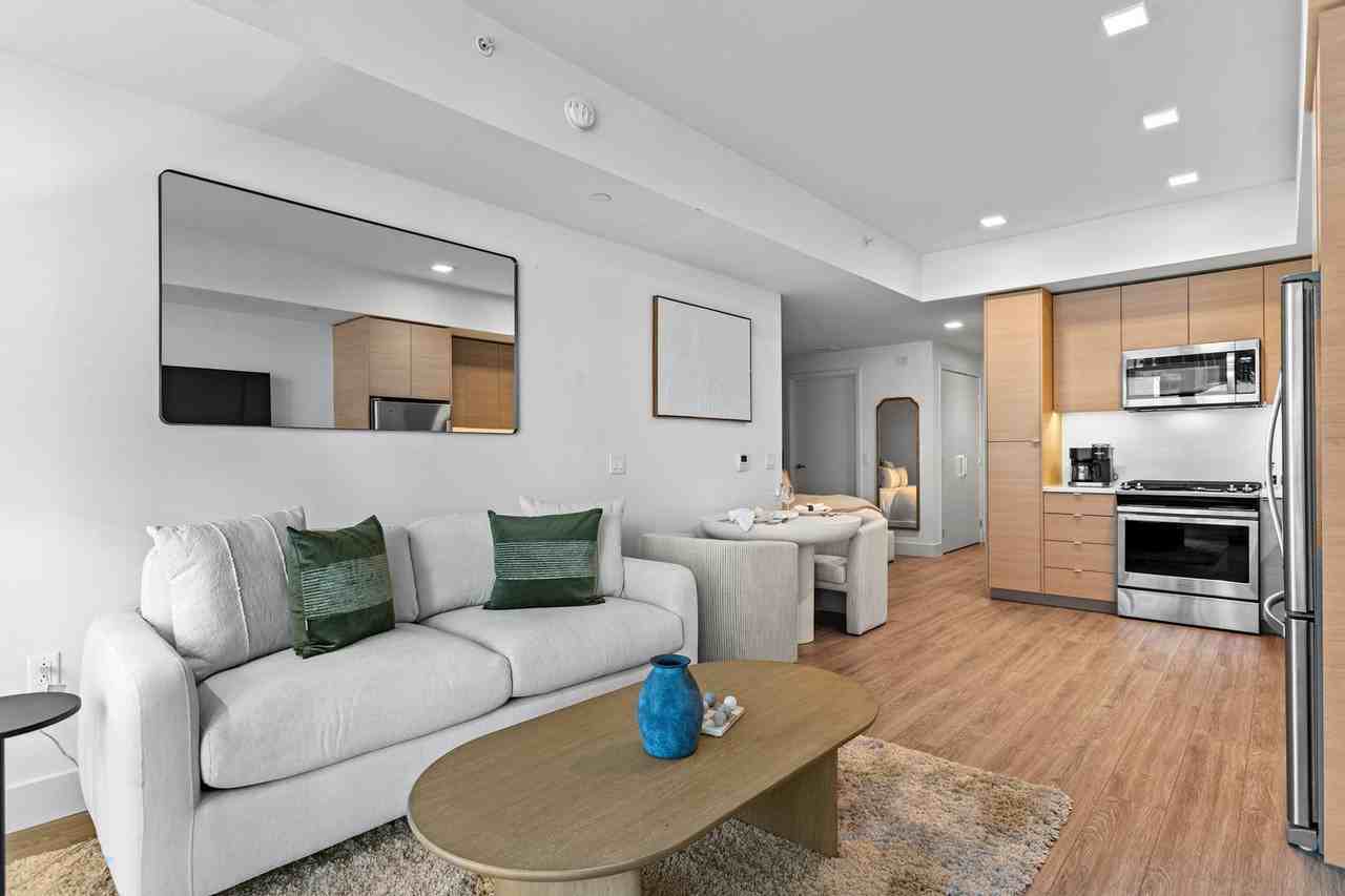 1049 Seventh Ave unit 1228264P – photo 2