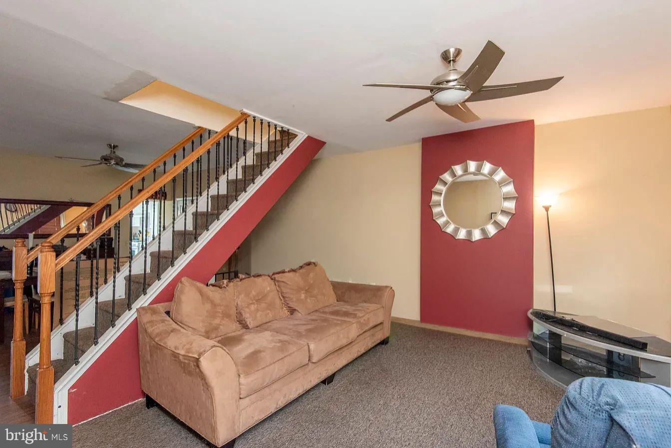 235 Hermitage St – photo 3