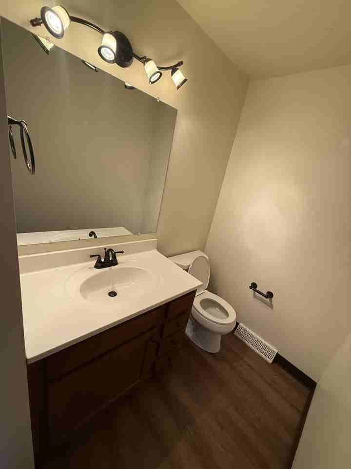 5217 Cline Rd unit B – photo 1