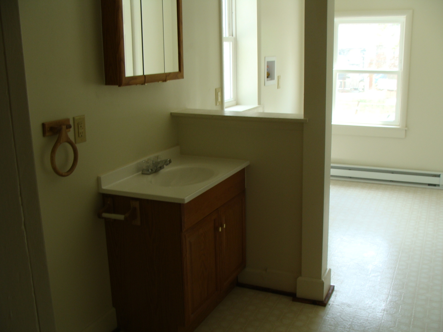 250 Chestnut St – photo 2