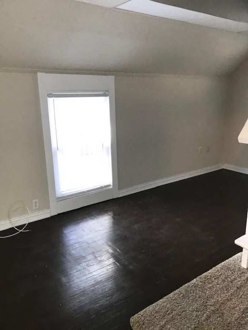 1906 Austin Ave – photo 1