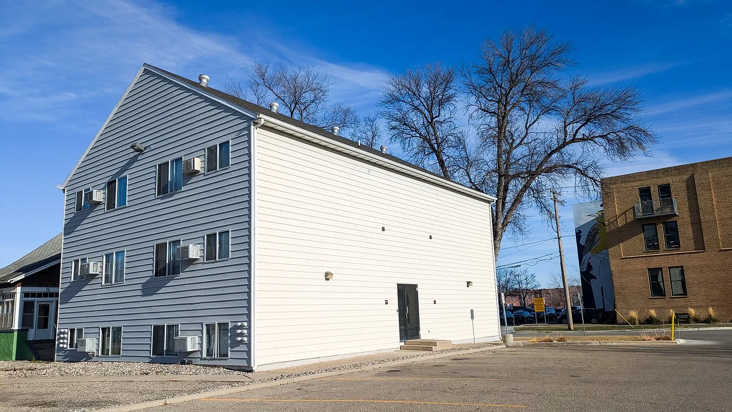 Erickson Apartments – photo 2