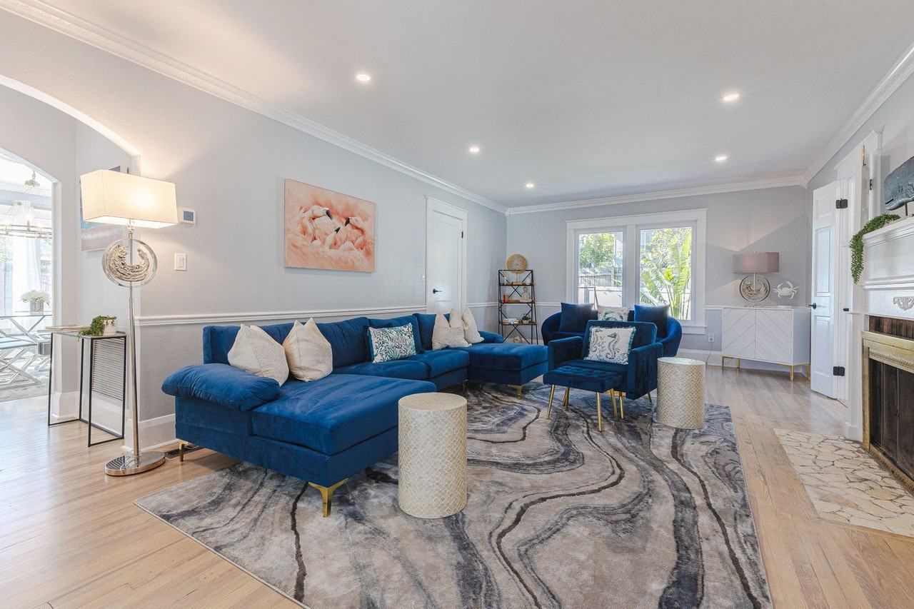 206 20th St W unit 1590877P – photo 1