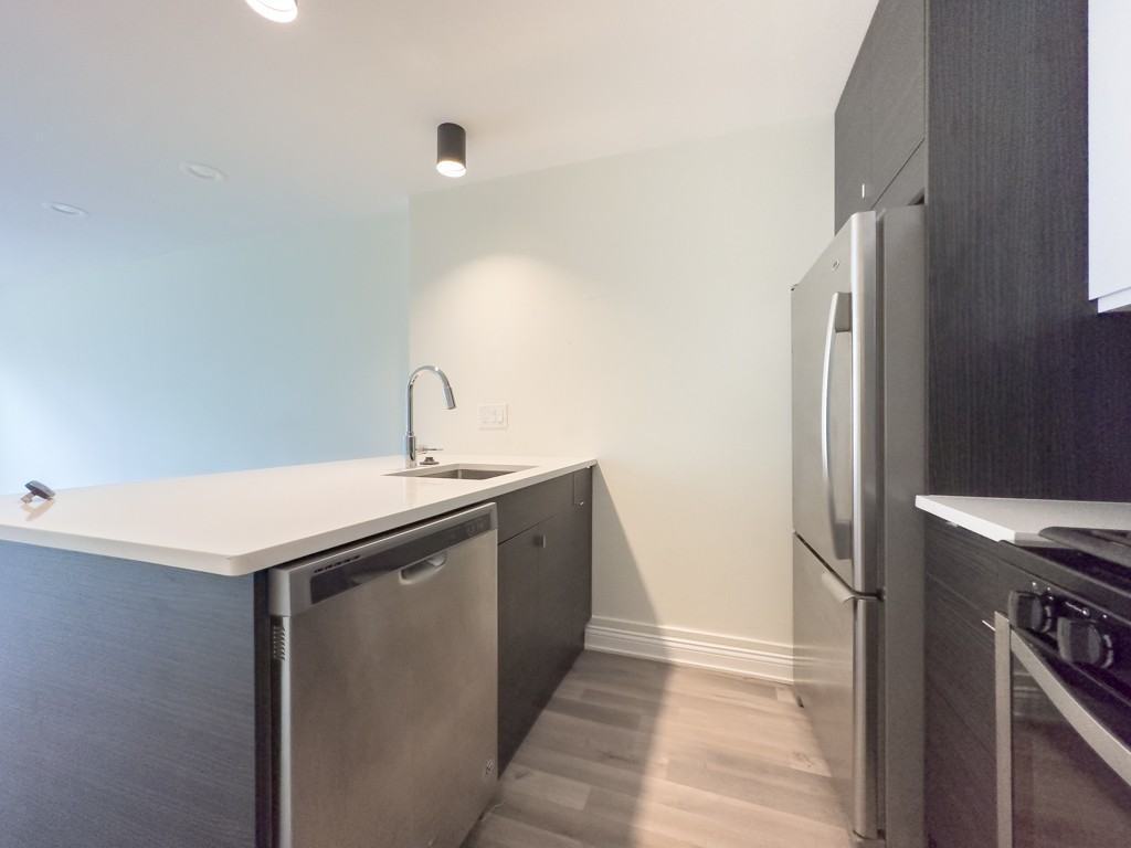 944 W Grace St unit A102 – photo 3