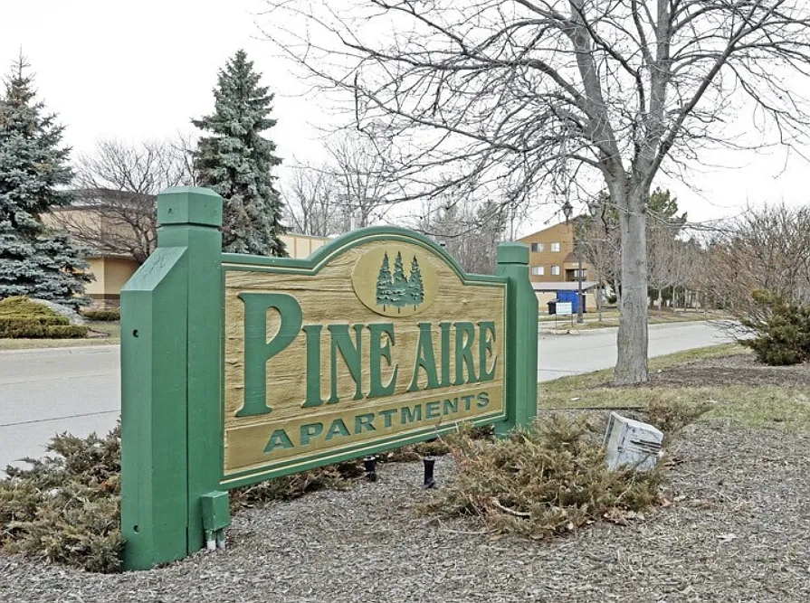 Pine Aire Apartments – photo 2
