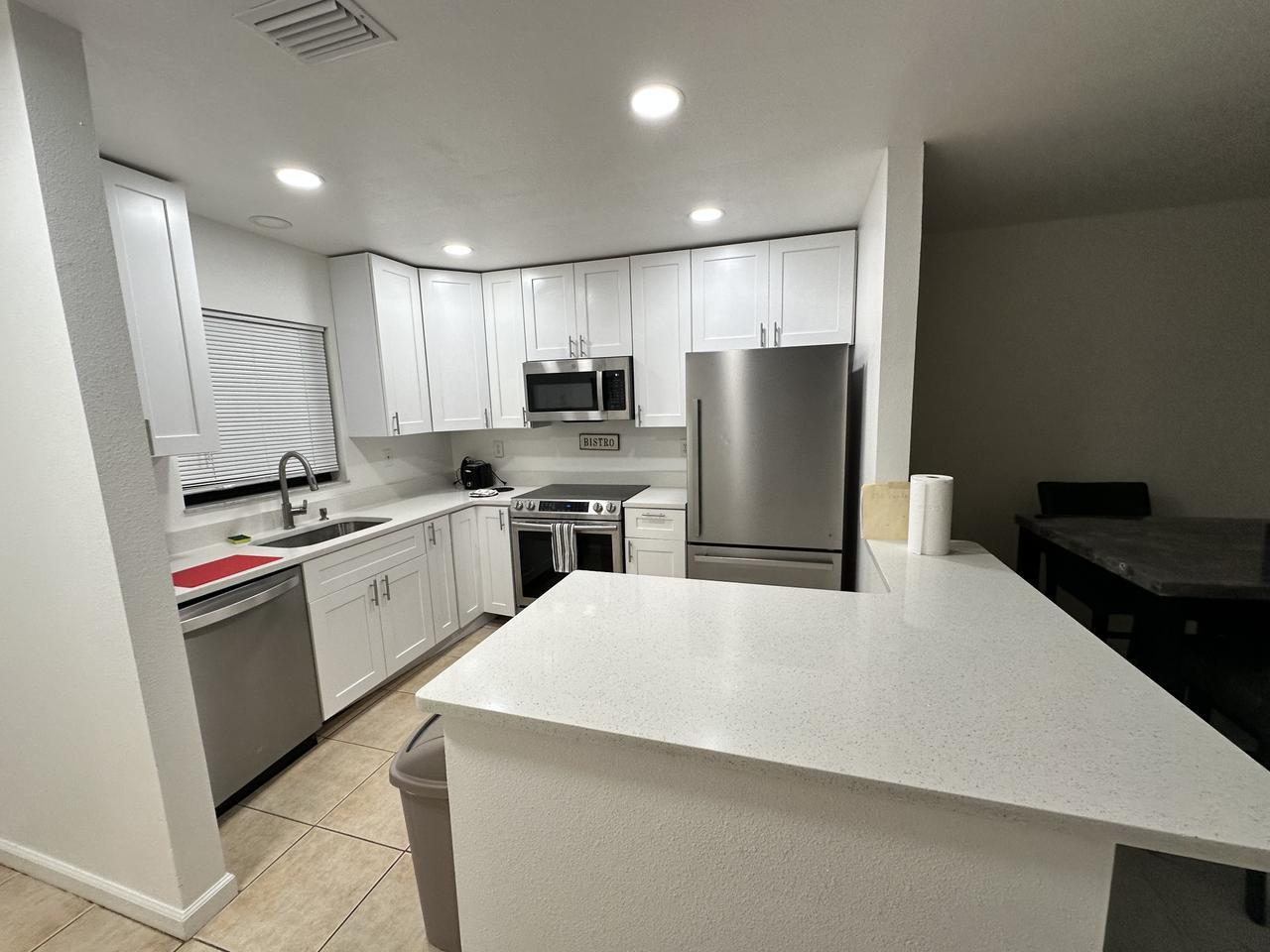 130 Boundary Blvd unit B – photo 1