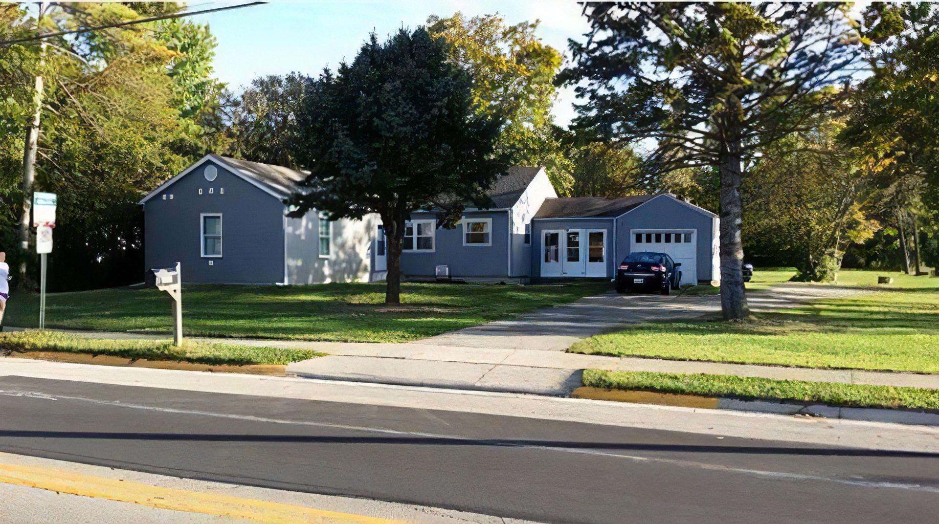331 E Chestnut St – photo 1
