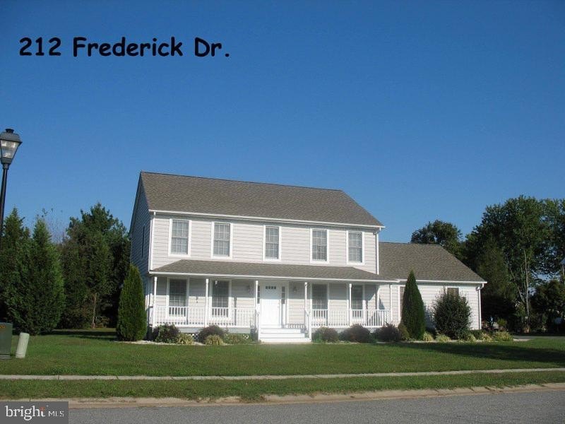 212 Frederick Dr – photo 2