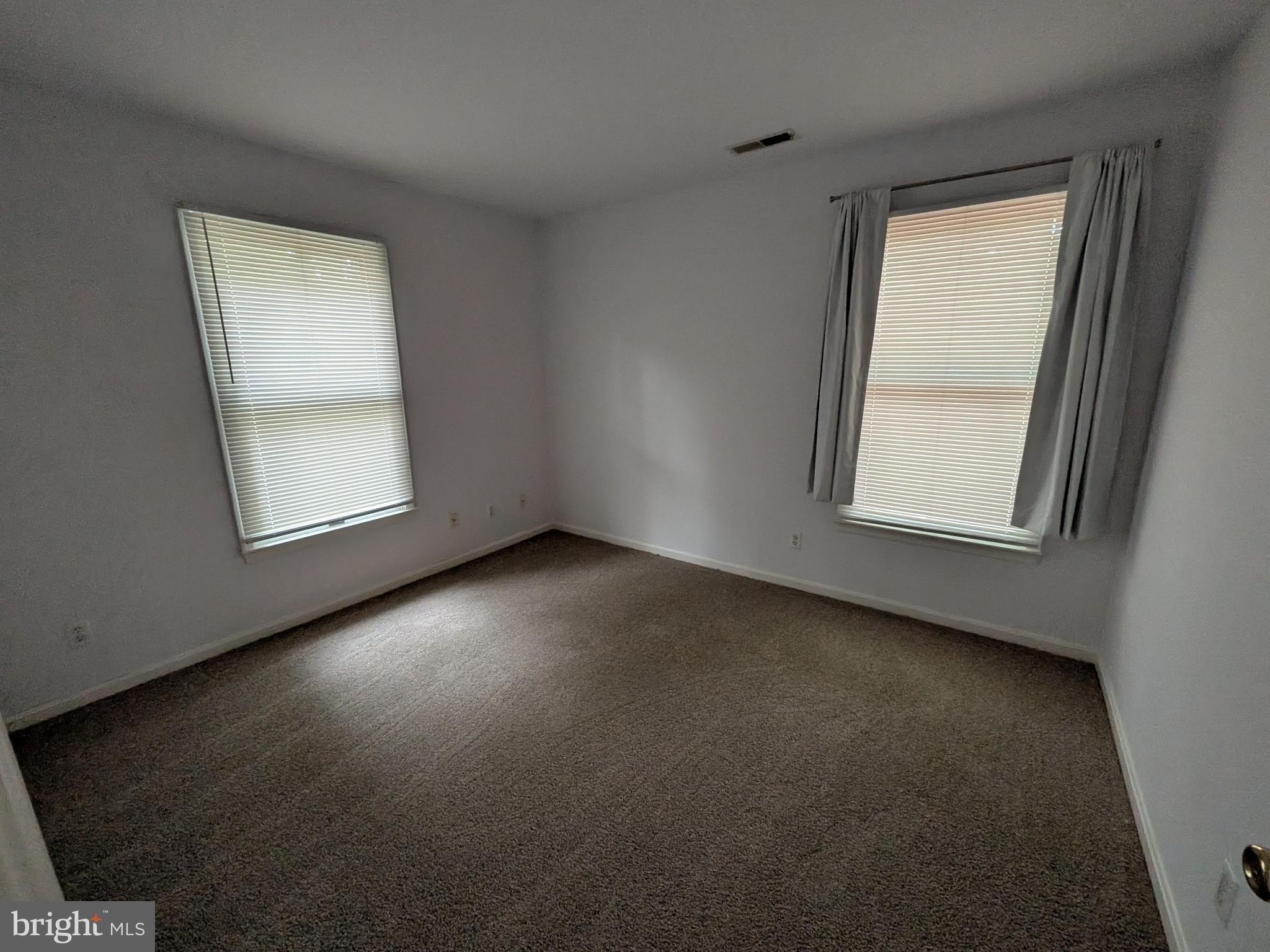 627 Davol Rd – photo 4