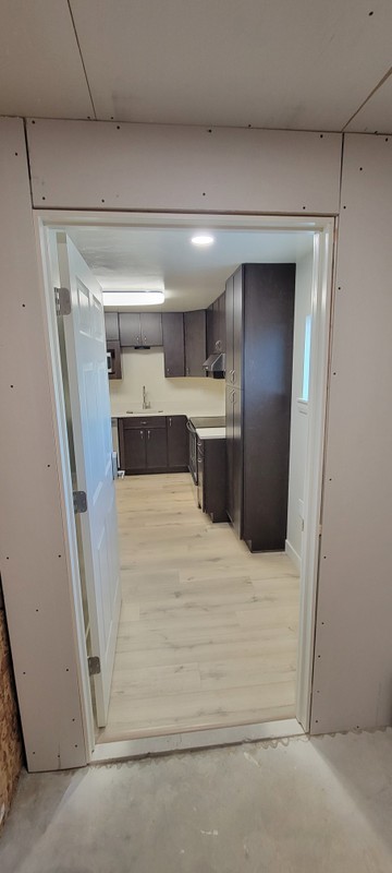 137 E Pear St – photo 2